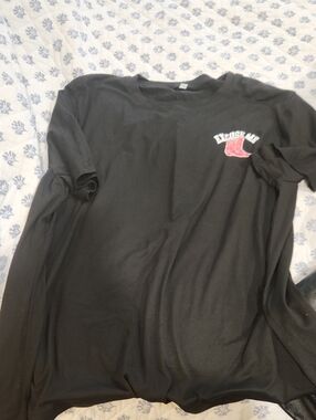 SHEIN Black Short Sleeve Tee with Red Graphic